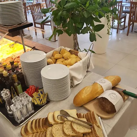 Olympia Hotel 3*
